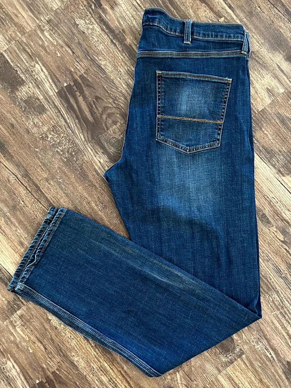 Wrangler Men's Straight Fit Dark Blue Jeans